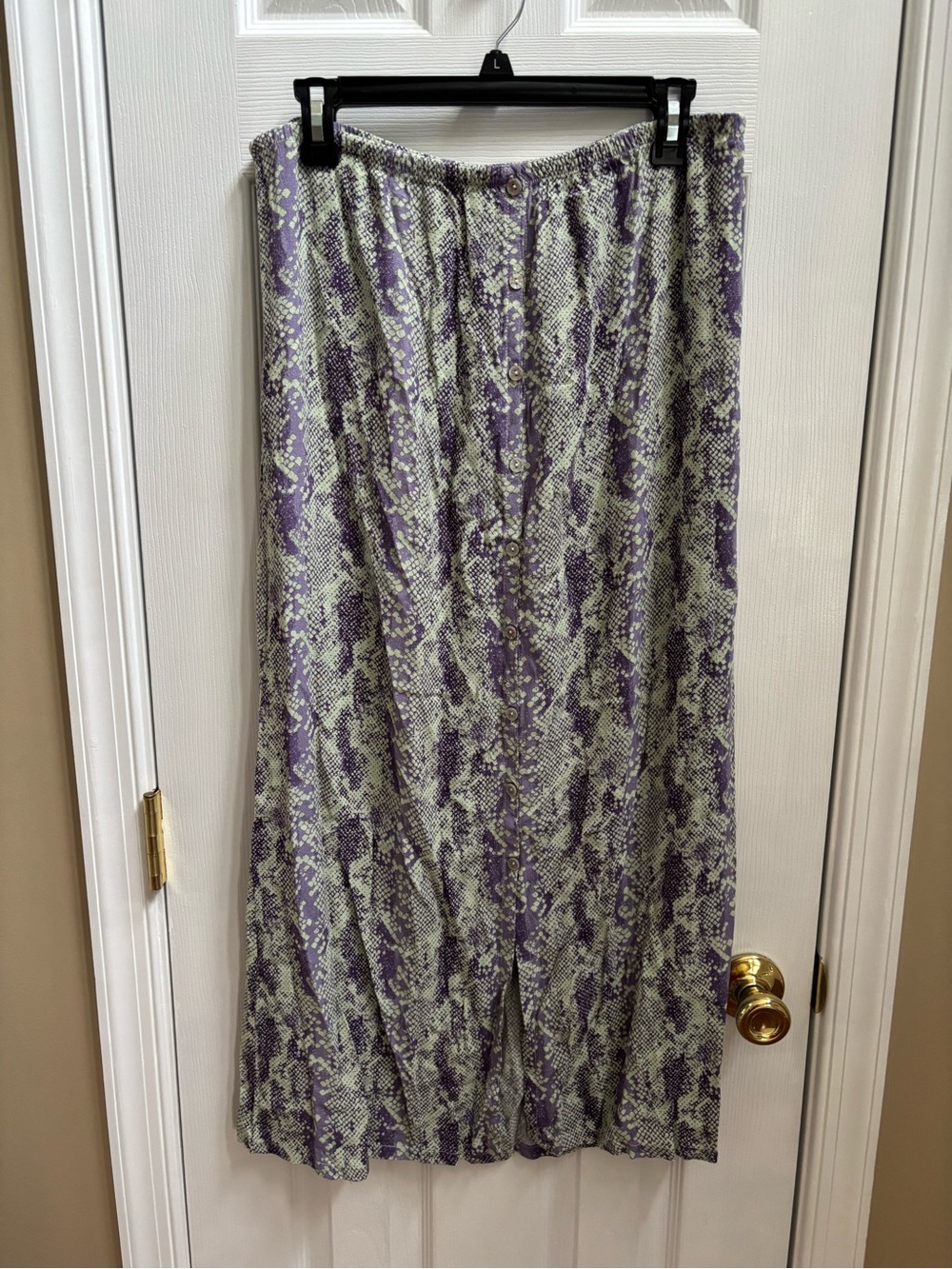 Free People Metal Tag Katie button front midi snake print Skirt, Size L, EUC - Picture 2 of 5